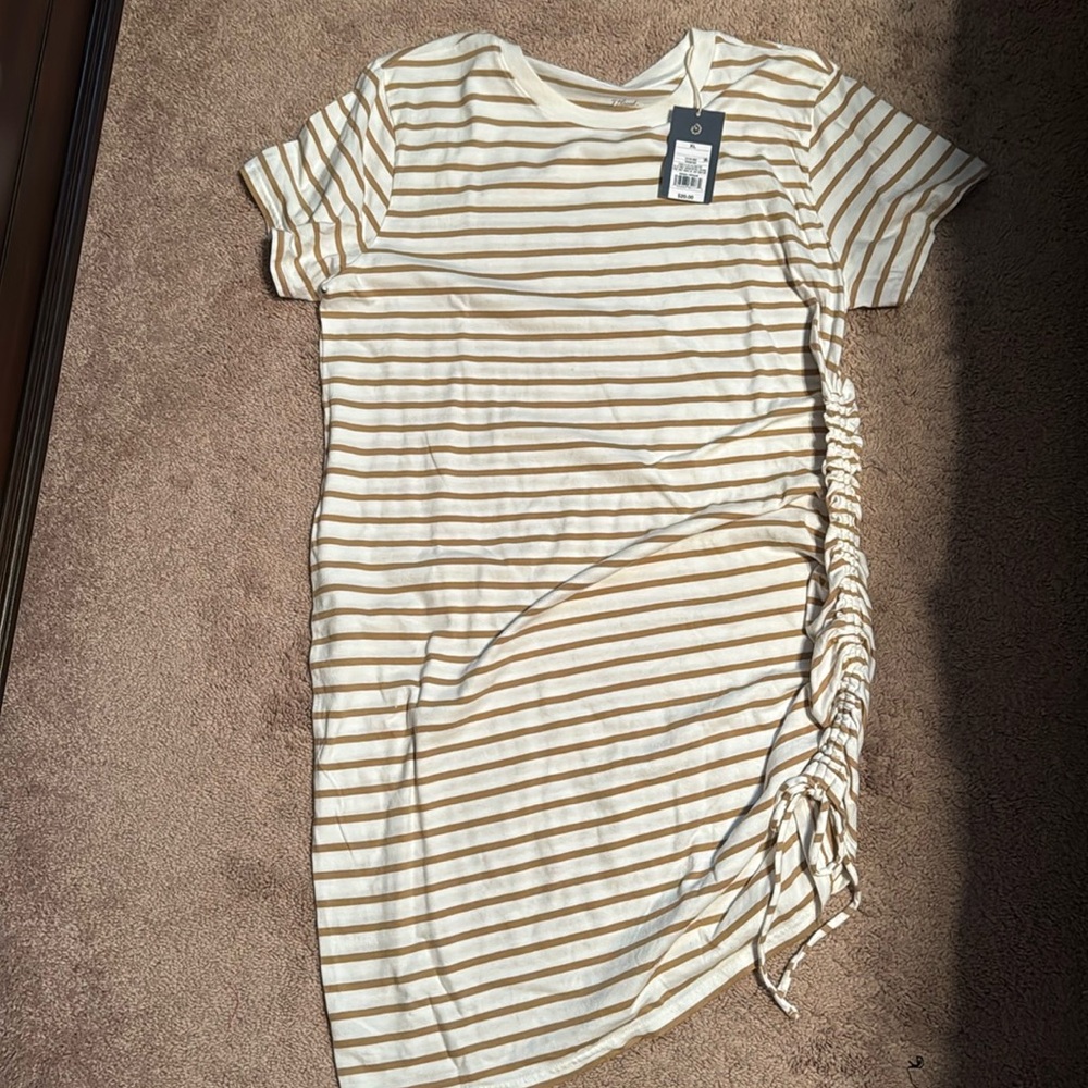 NWT universal threads (target brand) striped dress. Size XL.